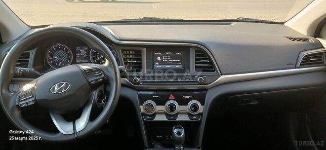 Hyundai Elantra 2019, 161,739 km - 2.0 л - Bakı