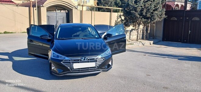 Hyundai Elantra 2019, 161,739 km - 2.0 л - Bakı