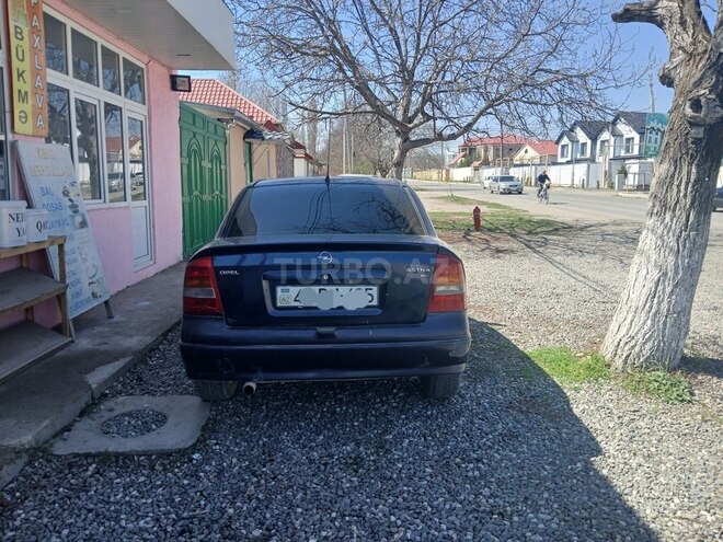 Opel Astra 1998, 400,000 km - 1.6 l - Quba