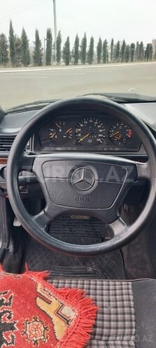 Mercedes E 220 1994, 280,000 km - 2.2 л - Gəncə