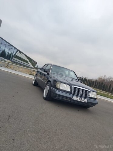 Mercedes E 220 1994, 280,000 km - 2.2 л - Gəncə