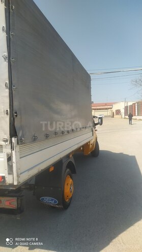 Ford Transit-3