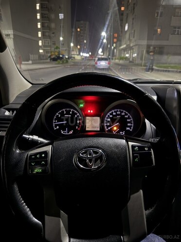 Toyota Land Cruiser Prado 2010, 197,000 km - 2.7 л - Bakı