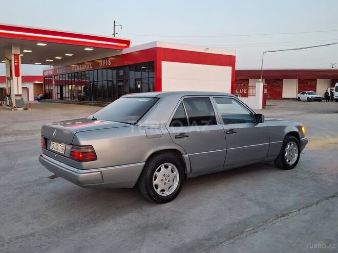 Mercedes E 250 1991, 325,000 km - 2.5 l - Sabirabad