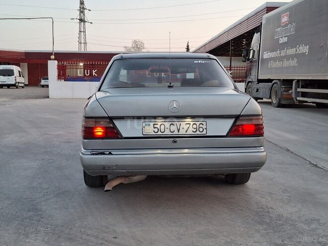 Mercedes E 250 1991, 325,000 km - 2.5 l - Sabirabad