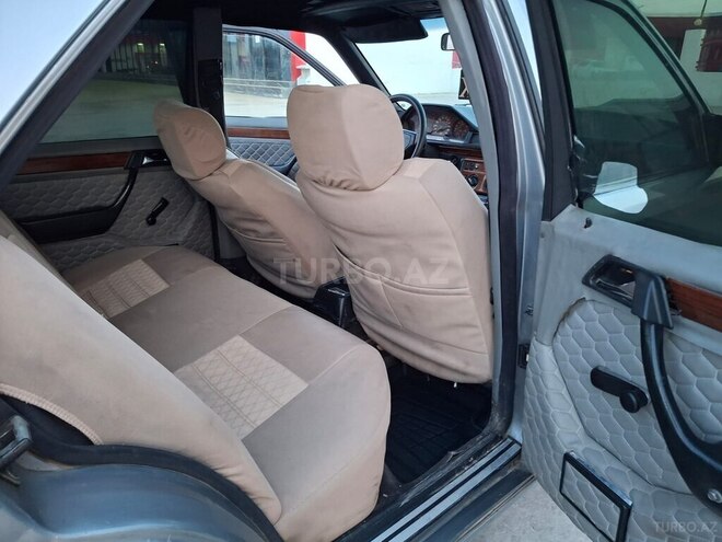 Mercedes E 250 1991, 325,000 km - 2.5 l - Sabirabad