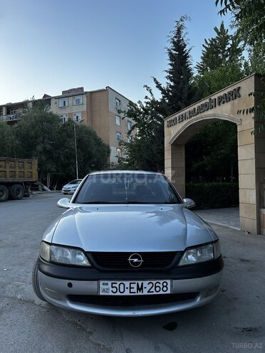 Opel Vectra 1996, 330,000 km - 1.8 l - Sumqayıt