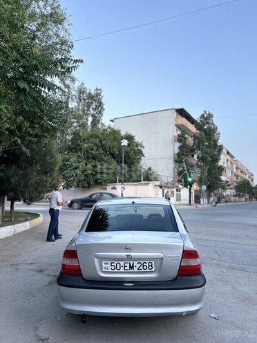 Opel Vectra 1996, 330,000 km - 1.8 l - Sumqayıt