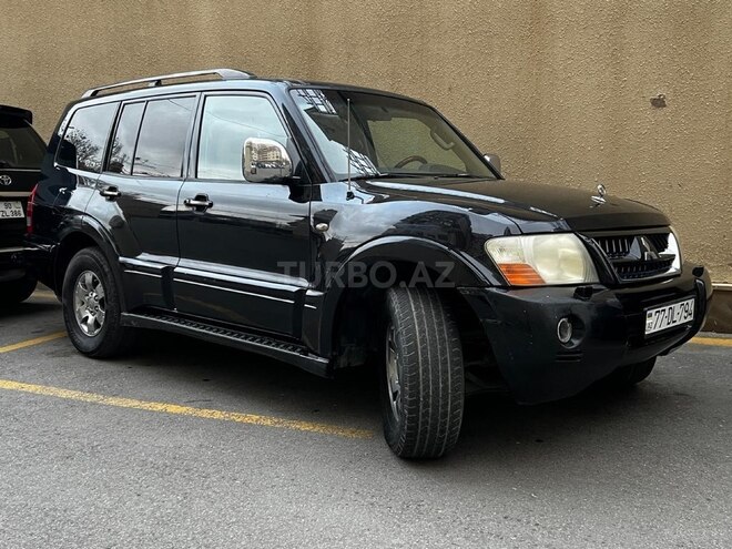 Mitsubishi Pajero 2006, 299,000 km - 3.0 л - Bakı