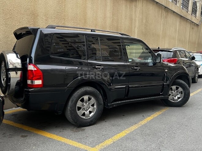 Mitsubishi Pajero 2006, 299,000 km - 3.0 л - Bakı
