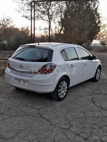 Opel Astra 2009, 240,000 km - 1.4 l - Bakı