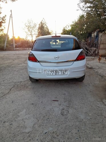 Opel Astra 2009, 240,000 km - 1.4 l - Bakı
