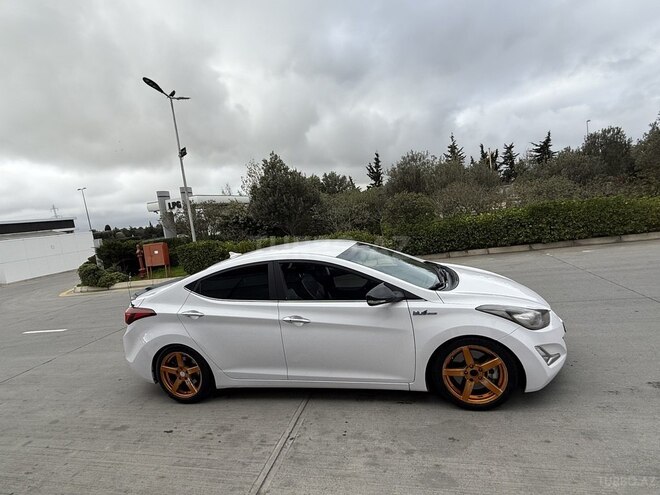 Hyundai Avante 2014, 280,000 km - 1.6 л - Bakı