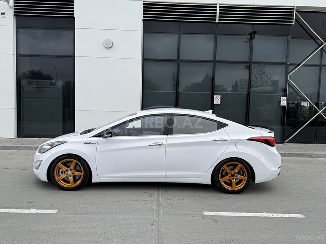 Hyundai Avante 2014, 280,000 km - 1.6 л - Bakı