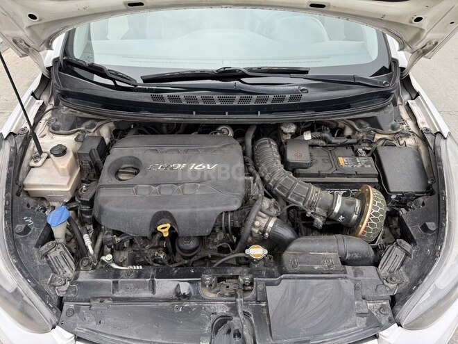 Hyundai Avante 2014, 280,000 km - 1.6 л - Bakı