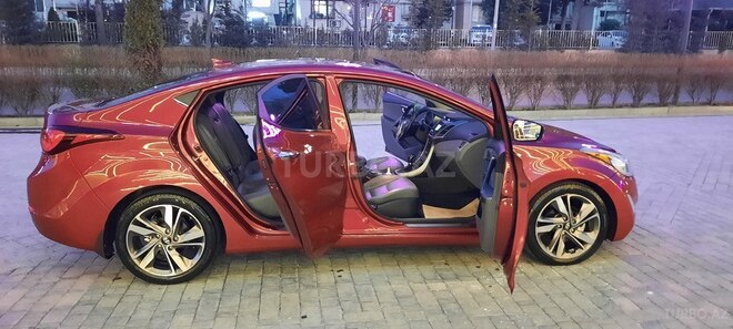 Hyundai Elantra 2015, 117,482 km - 1.8 l - Bakı