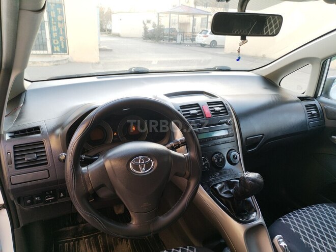 Toyota Auris 2008, 270,000 km - 1.4 л - Bakı