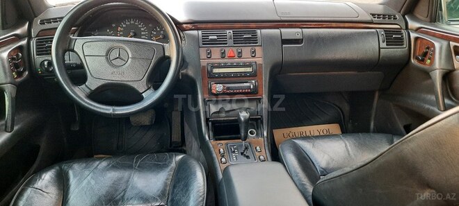 Mercedes E 230 1997, 232,000 km - 2.3 l - Bakı