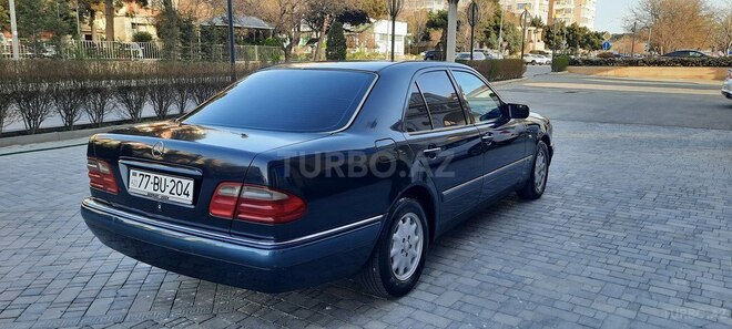 Mercedes E 230 1997, 232,000 km - 2.3 l - Bakı