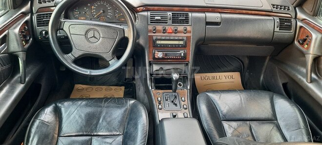 Mercedes E 230 1997, 232,000 km - 2.3 l - Bakı