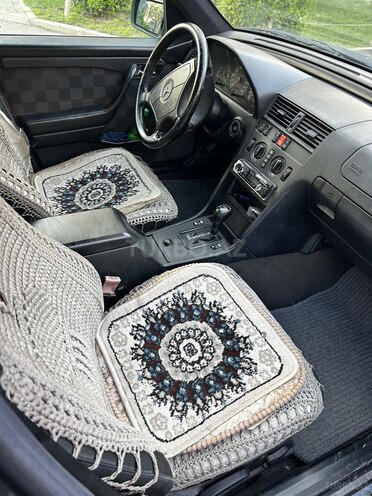 Mercedes C 220 1995, 220,002 km - 2.2 l - Bakı