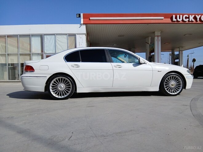 BMW 745 2003, 300,000 km - 4.4 l - Bakı