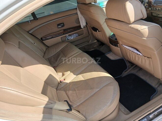 BMW 745 2003, 300,000 km - 4.4 l - Bakı