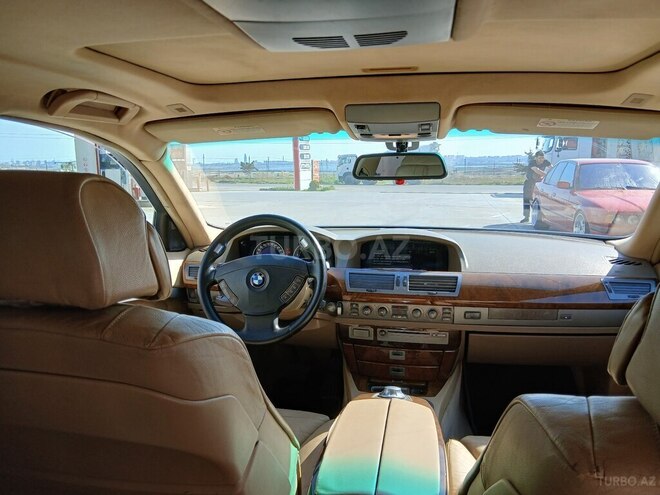 BMW 745 2003, 300,000 km - 4.4 l - Bakı