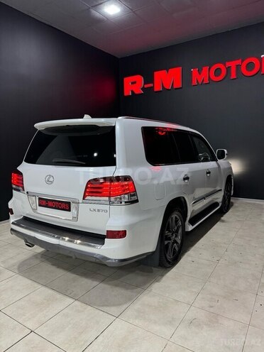 Lexus LX 570-5