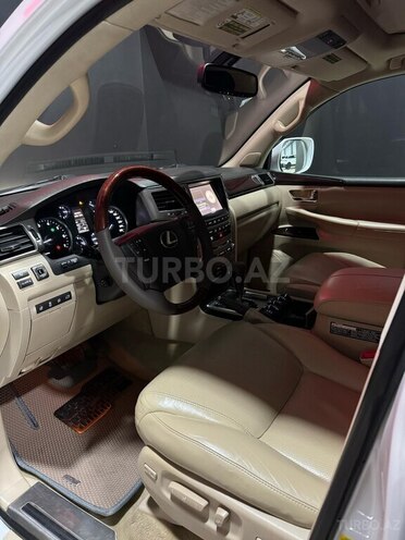 Lexus LX 570-7