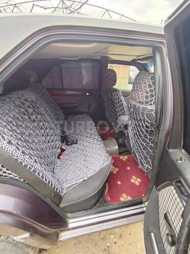 Mercedes E 230 1991, 358,000 km - 2.3 l - Beyləqan