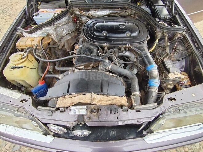 Mercedes E 230 1991, 358,000 km - 2.3 l - Beyləqan