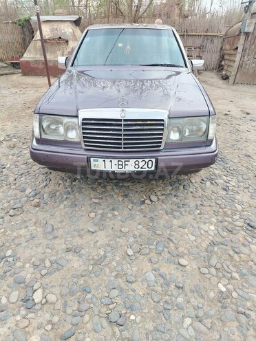 Mercedes E 230 1991, 358,000 km - 2.3 l - Beyləqan
