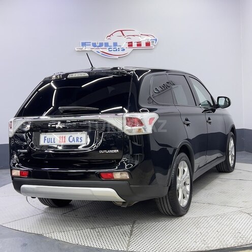 Mitsubishi Outlander 2015, 157,600 km - 2.4 л - Sumqayıt