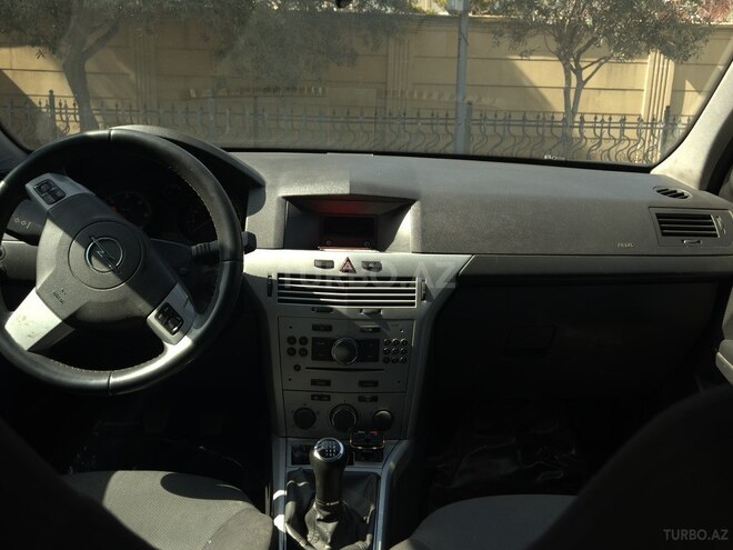 Opel Astra 2010, 270,000 km - 1.3 l - Bakı