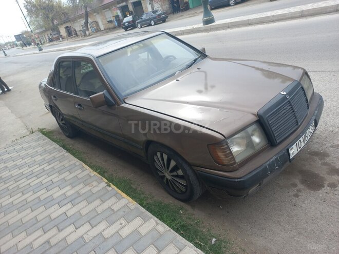 Mercedes E 230 1988, 560,000 km - 2.3 l - İmişli