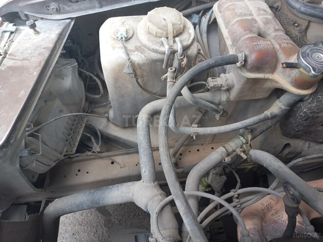 Mercedes E 230 1988, 560,000 km - 2.3 l - İmişli