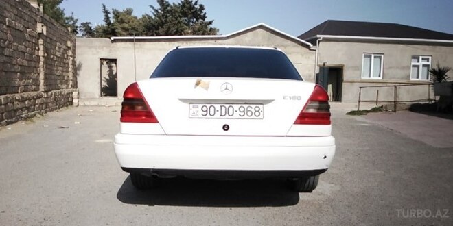 Mercedes C 180 1994, 325,000 km - 1.8 l - Bakı
