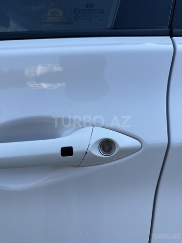 Hyundai Elantra 2012, 242,000 km - 1.8 л - Bakı