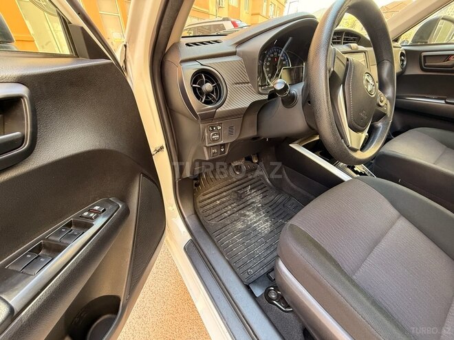 Toyota Corolla Fielder 2018, 92,000 km - 1.5 l - Bakı