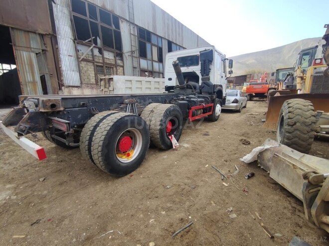 HOWO Sinotruk 2013, 110,000 km - 9.7 l - Qazax
