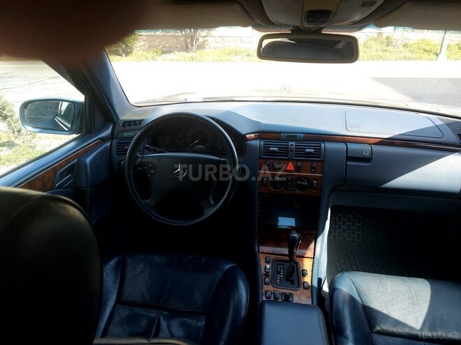 Mercedes E 240 1997, 400,000 km - 2.4 l - Bakı
