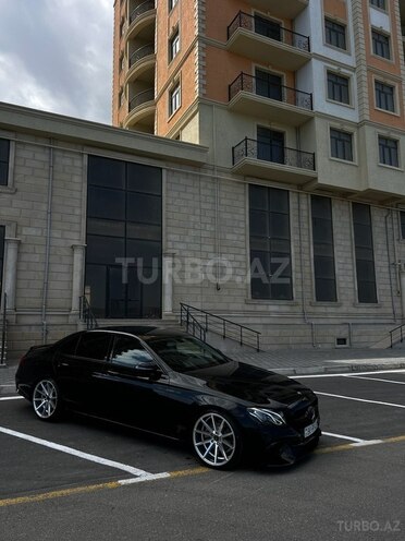 Mercedes E 220 2017, 11,000 km - 2.0 l - Sumqayıt