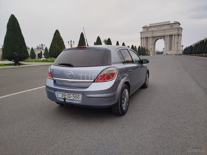 Opel Astra 2006, 300,000 km - 1.4 l - Gəncə