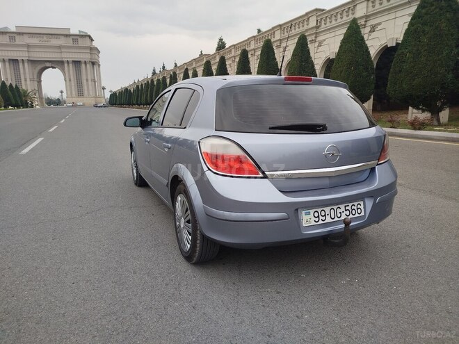 Opel Astra 2006, 300,000 km - 1.4 l - Gəncə