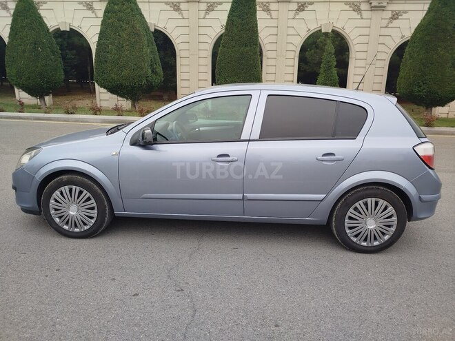 Opel Astra 2006, 300,000 km - 1.4 l - Gəncə