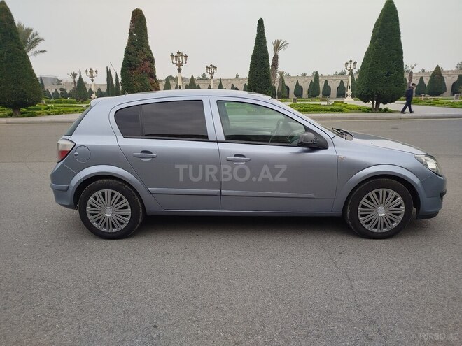 Opel Astra 2006, 300,000 km - 1.4 l - Gəncə
