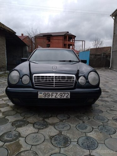 Mercedes E 240 1999, 342,523 km - 2.4 l - Masallı