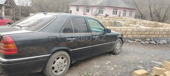 Mercedes C 180 1996, 460,000 km - 1.8 l - Qəbələ