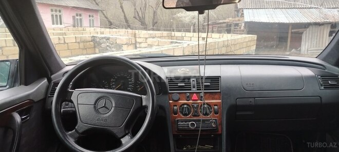 Mercedes C 180 1996, 460,000 km - 1.8 l - Qəbələ